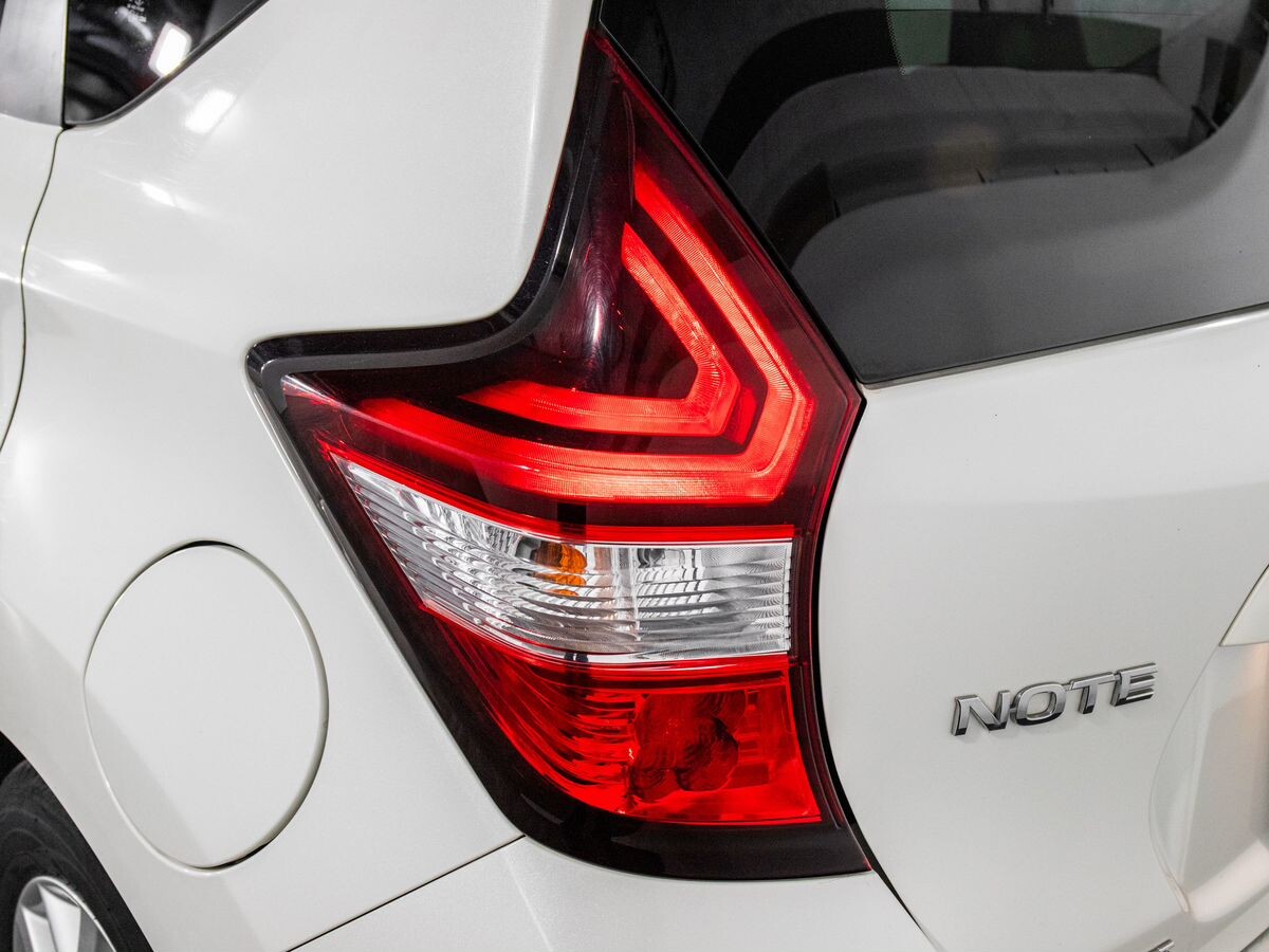 Nissan Note 2018 - фото автомобиля