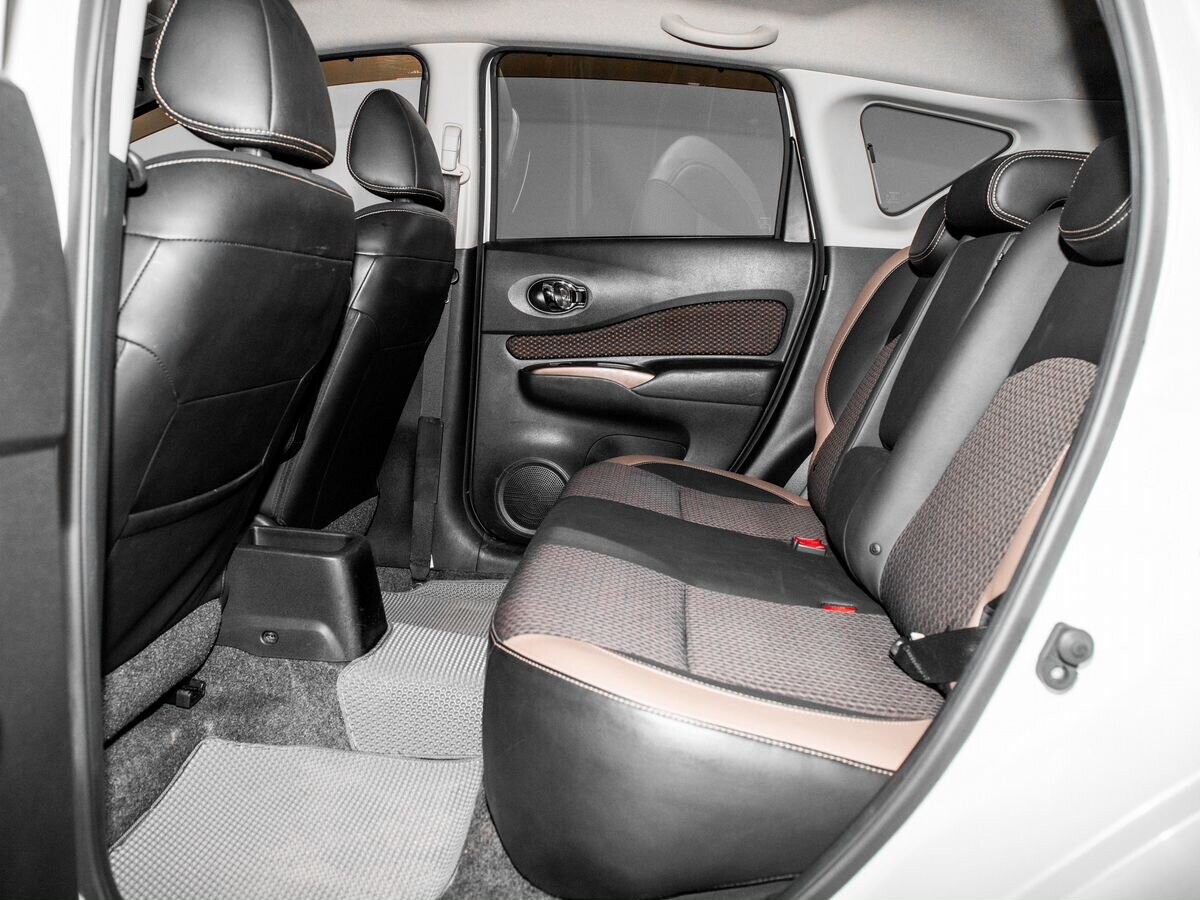 Nissan Note 2018 - фото автомобиля