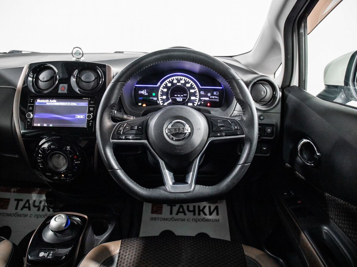 Nissan Note 2018 - фото автомобиля