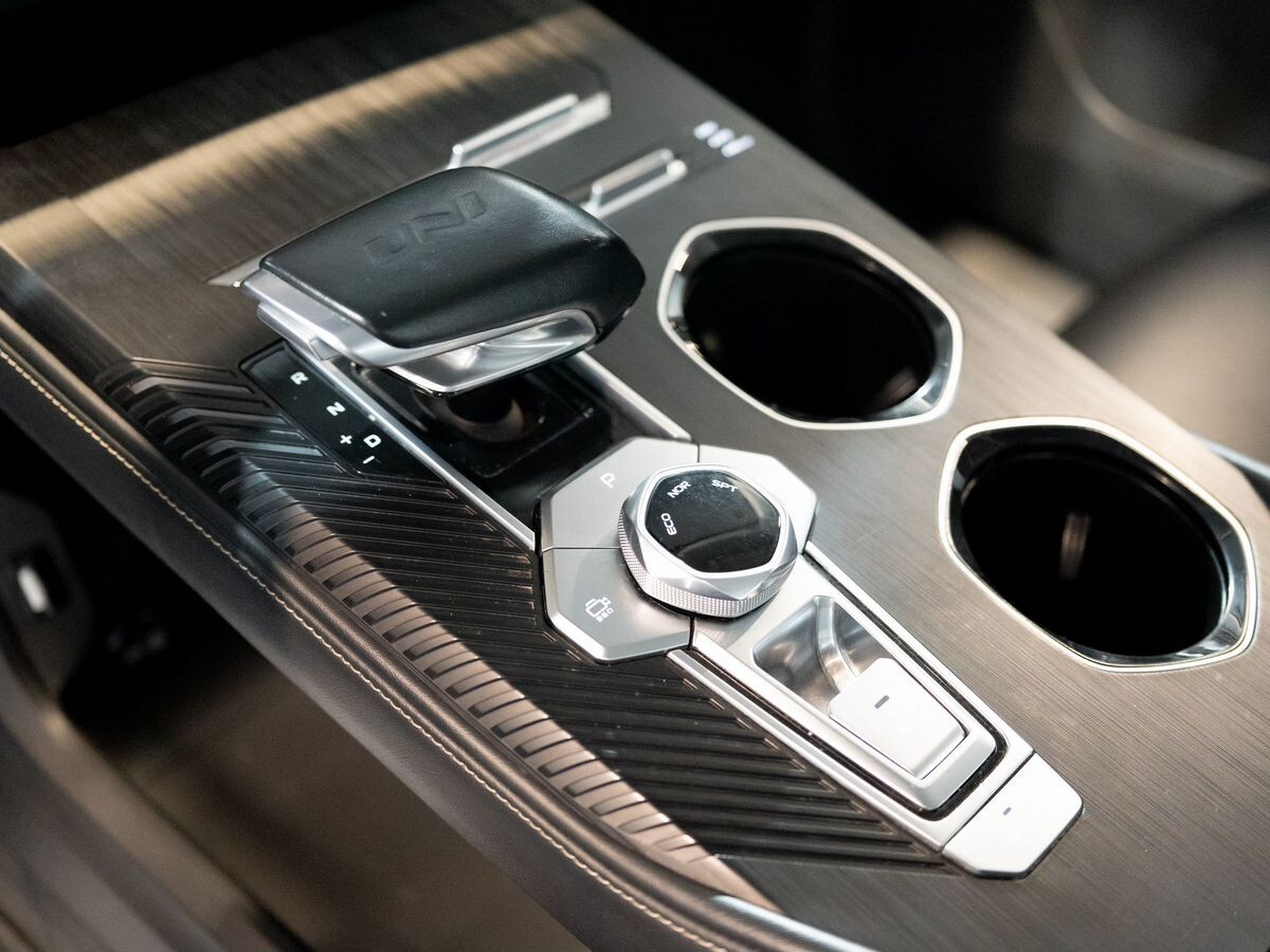 Changan UNI-K 2023 - фото автомобиля