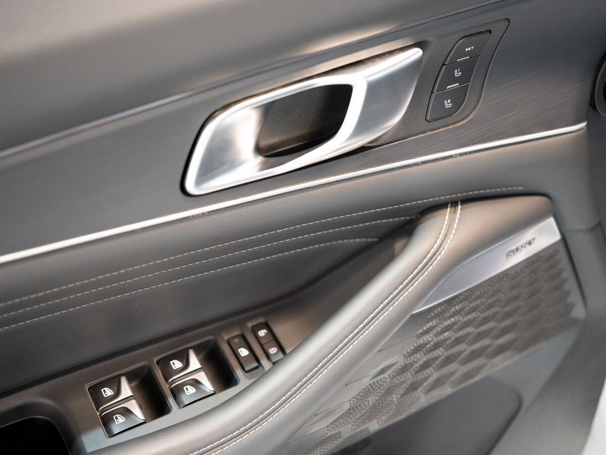 Changan UNI-K 2023 - фото автомобиля