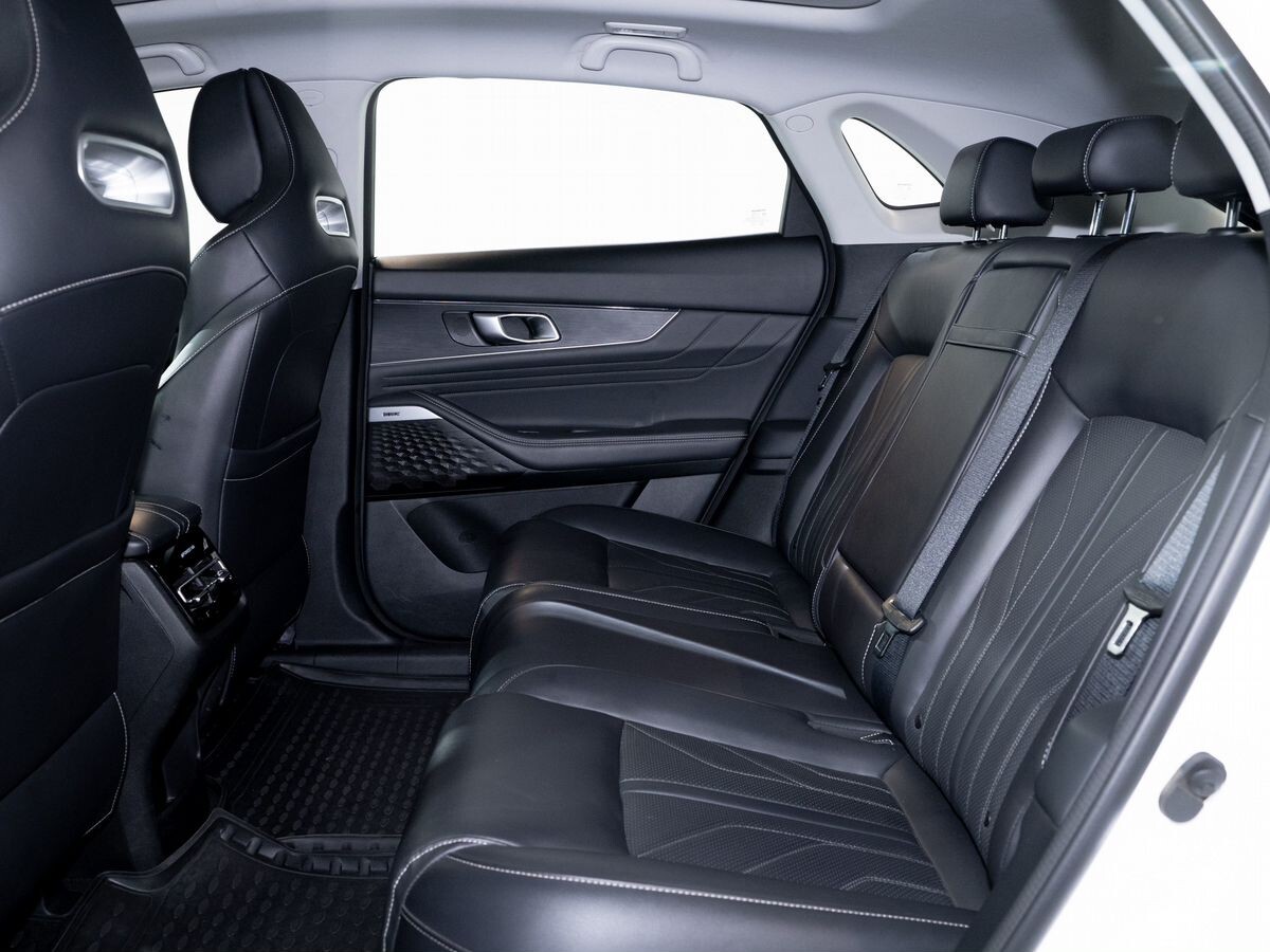 Changan UNI-K 2023 - фото автомобиля