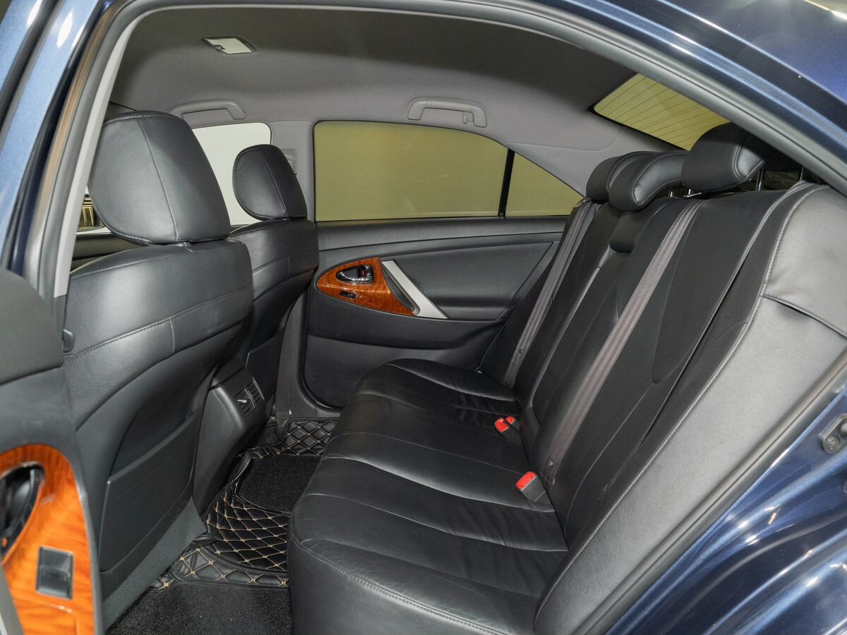 Toyota Camry 2007 - фото автомобиля