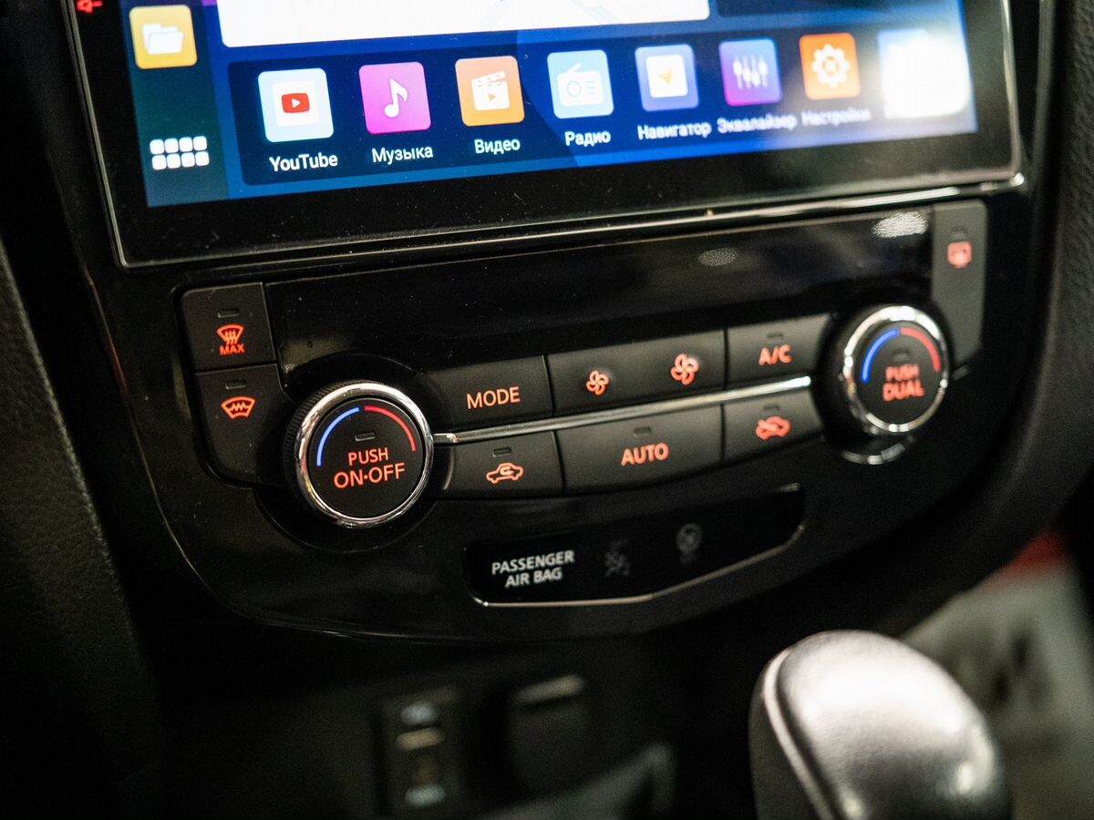 Nissan X-Trail 2015 - фото автомобиля