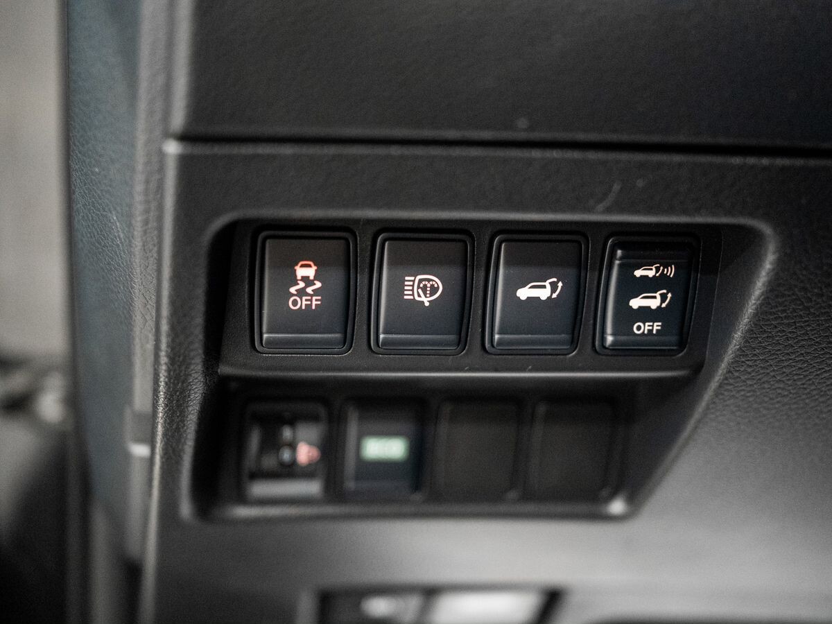 Nissan X-Trail 2015 - фото автомобиля