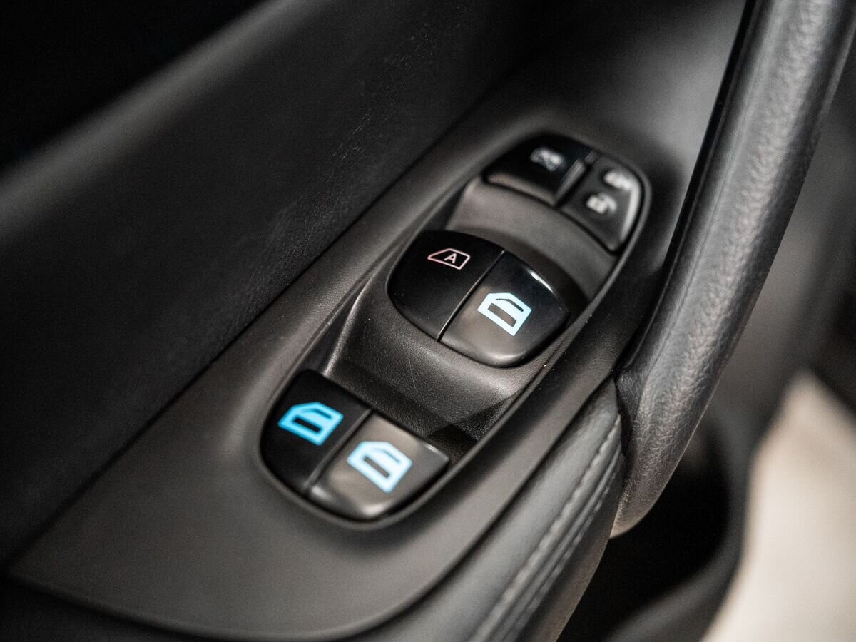 Nissan X-Trail 2015 - фото автомобиля