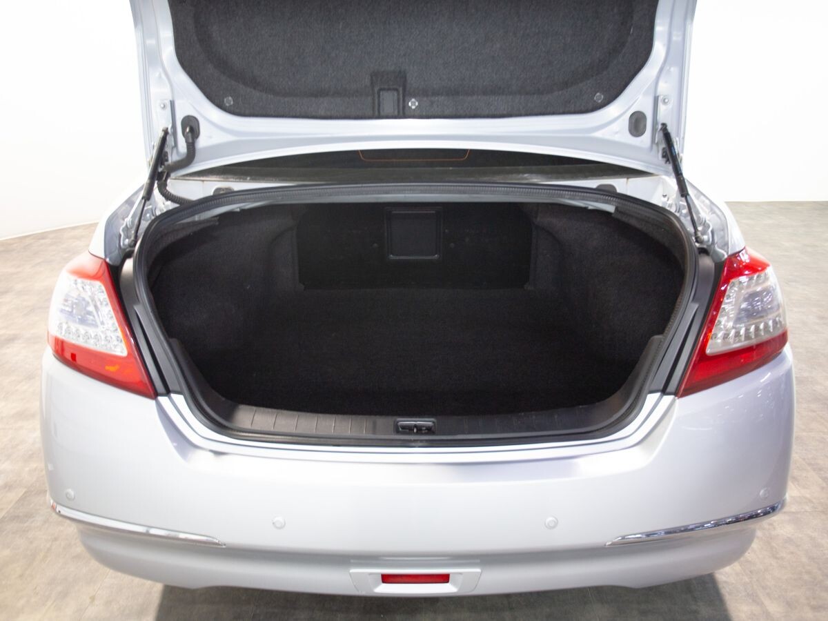 Nissan Teana 2012 - фото автомобиля