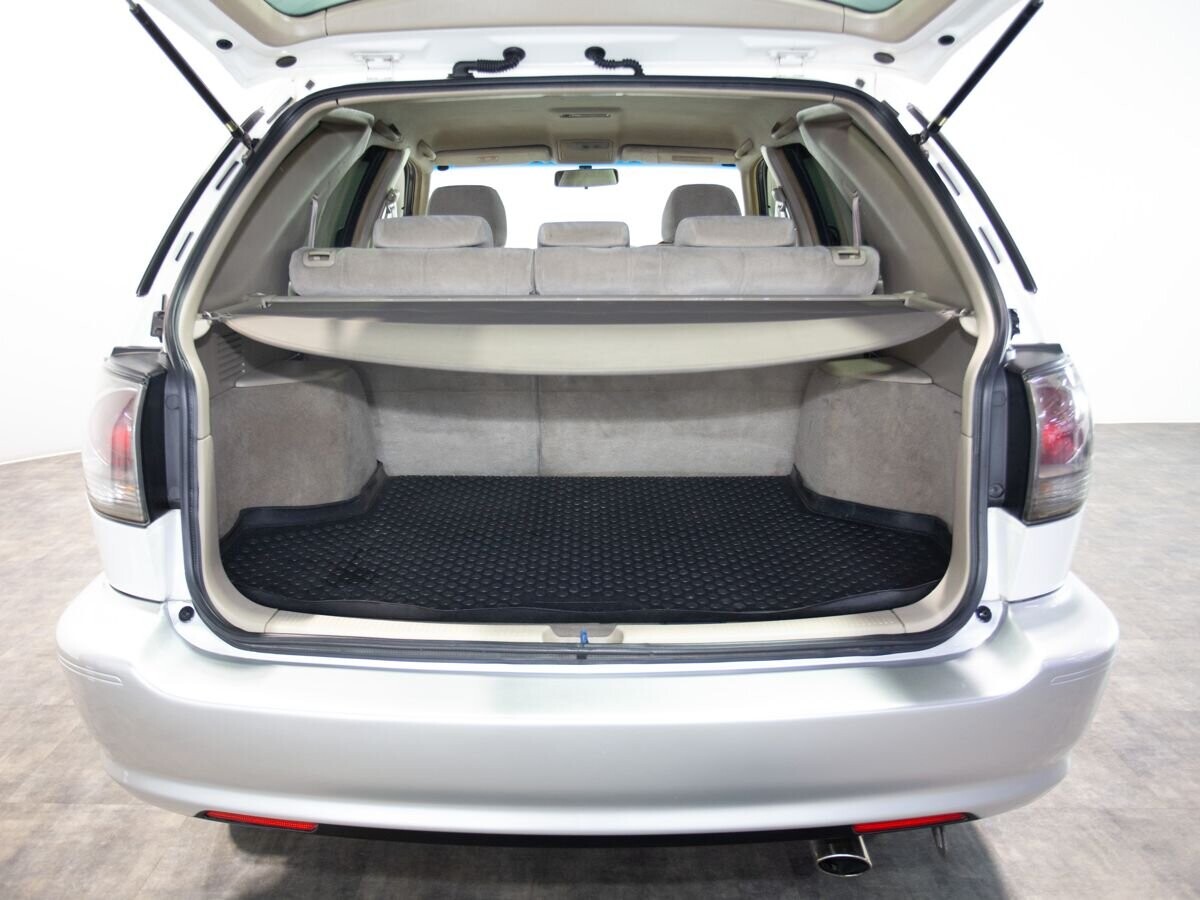 Toyota Harrier 2001 - фото автомобиля