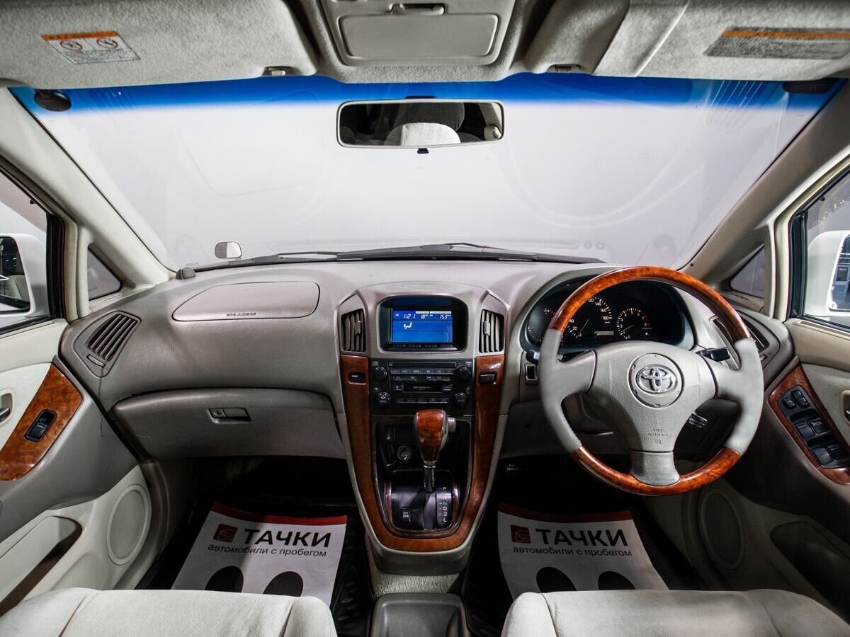 Toyota Harrier 2001 - фото автомобиля