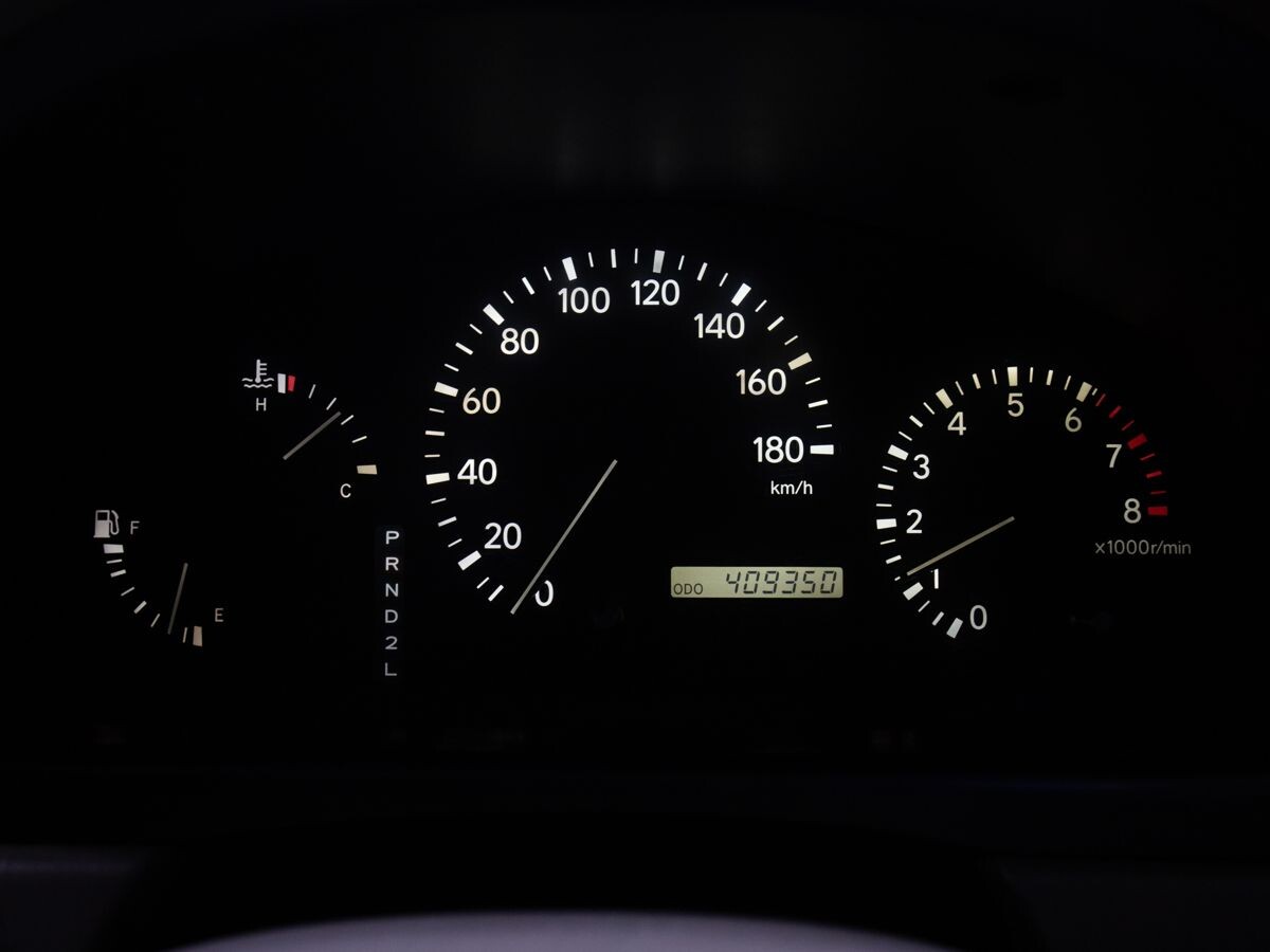 Toyota Harrier 2001 - фото автомобиля