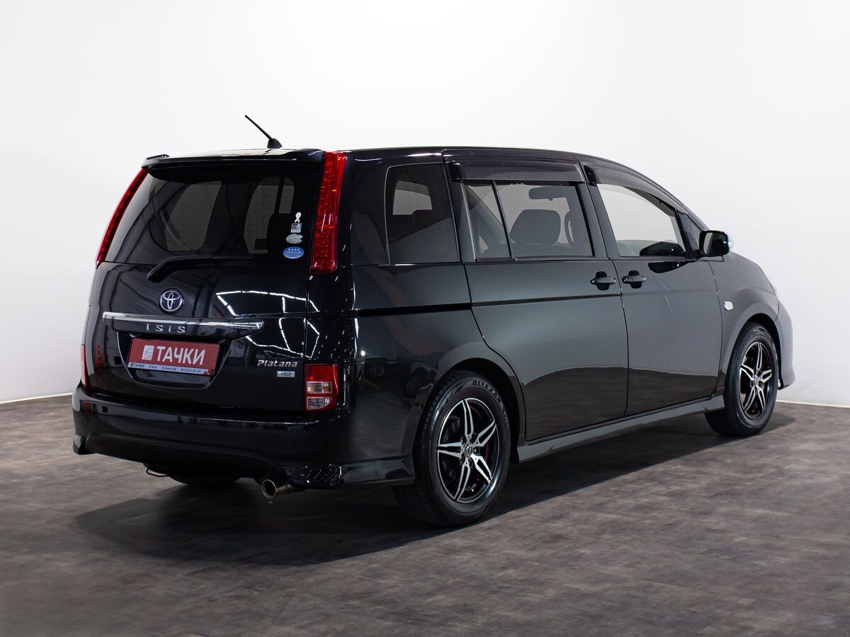 Toyota ISis 2010 - фото автомобиля