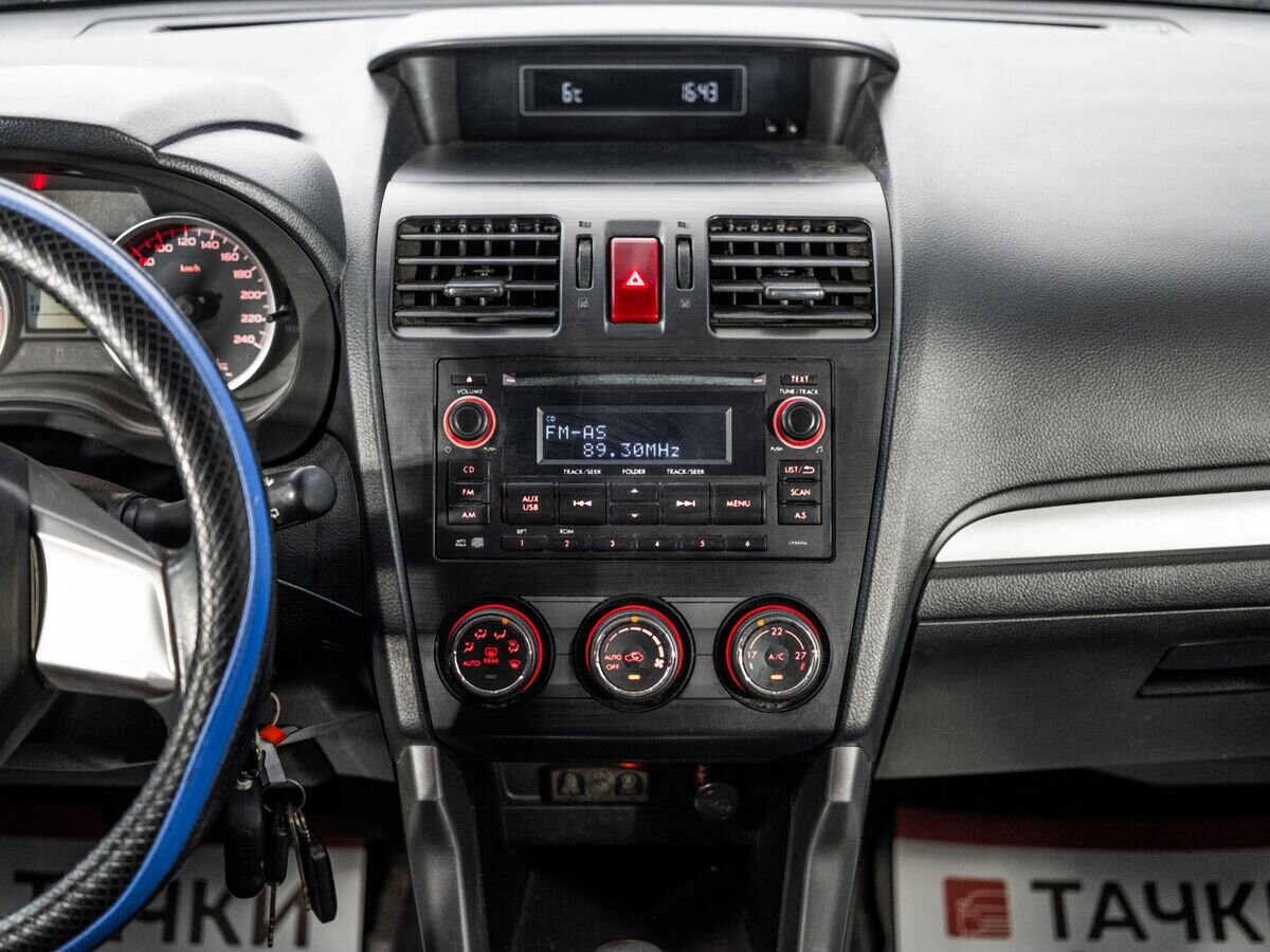 Subaru Forester 2014 - фото автомобиля