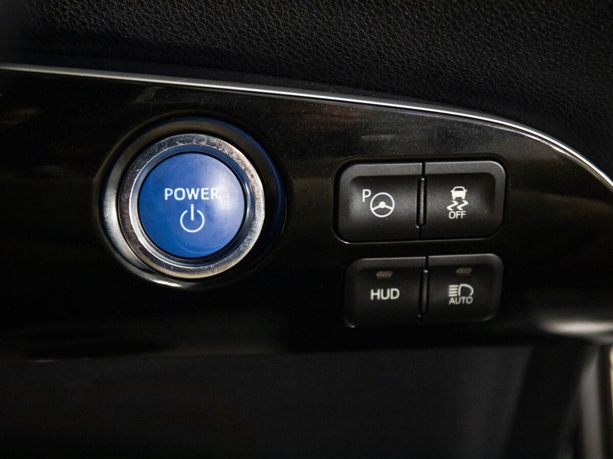 Toyota Prius 2016 - фото автомобиля