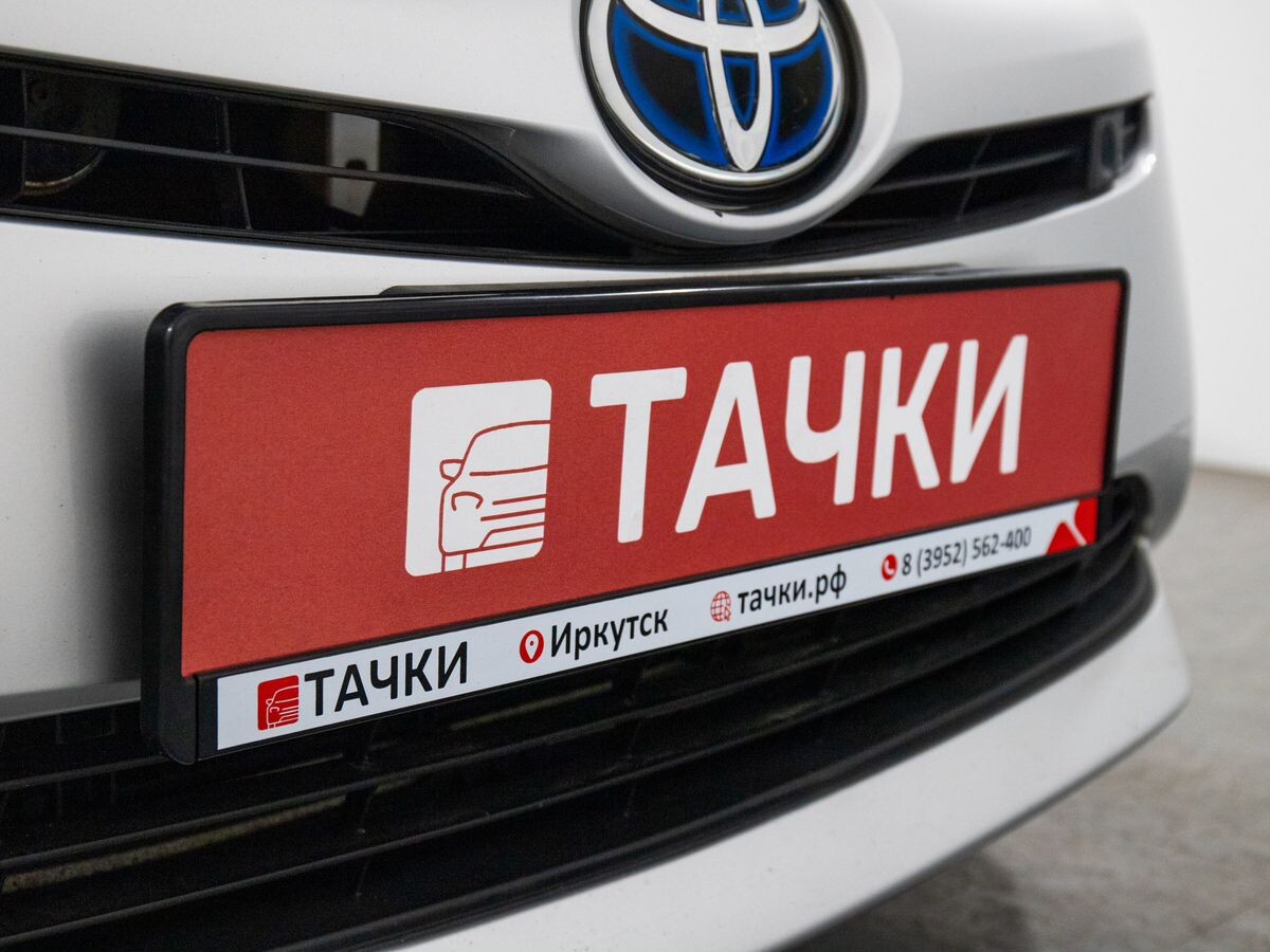 Toyota Prius 2016 - фото автомобиля