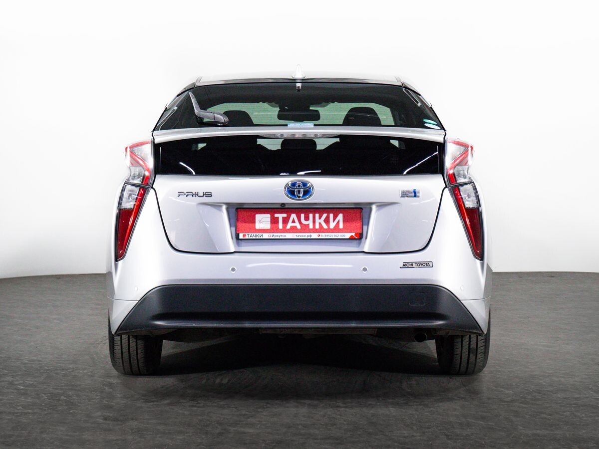 Toyota Prius 2016 - фото автомобиля