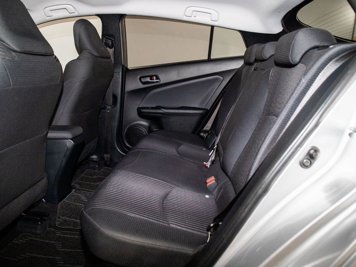 Toyota Prius 2016 - фото автомобиля