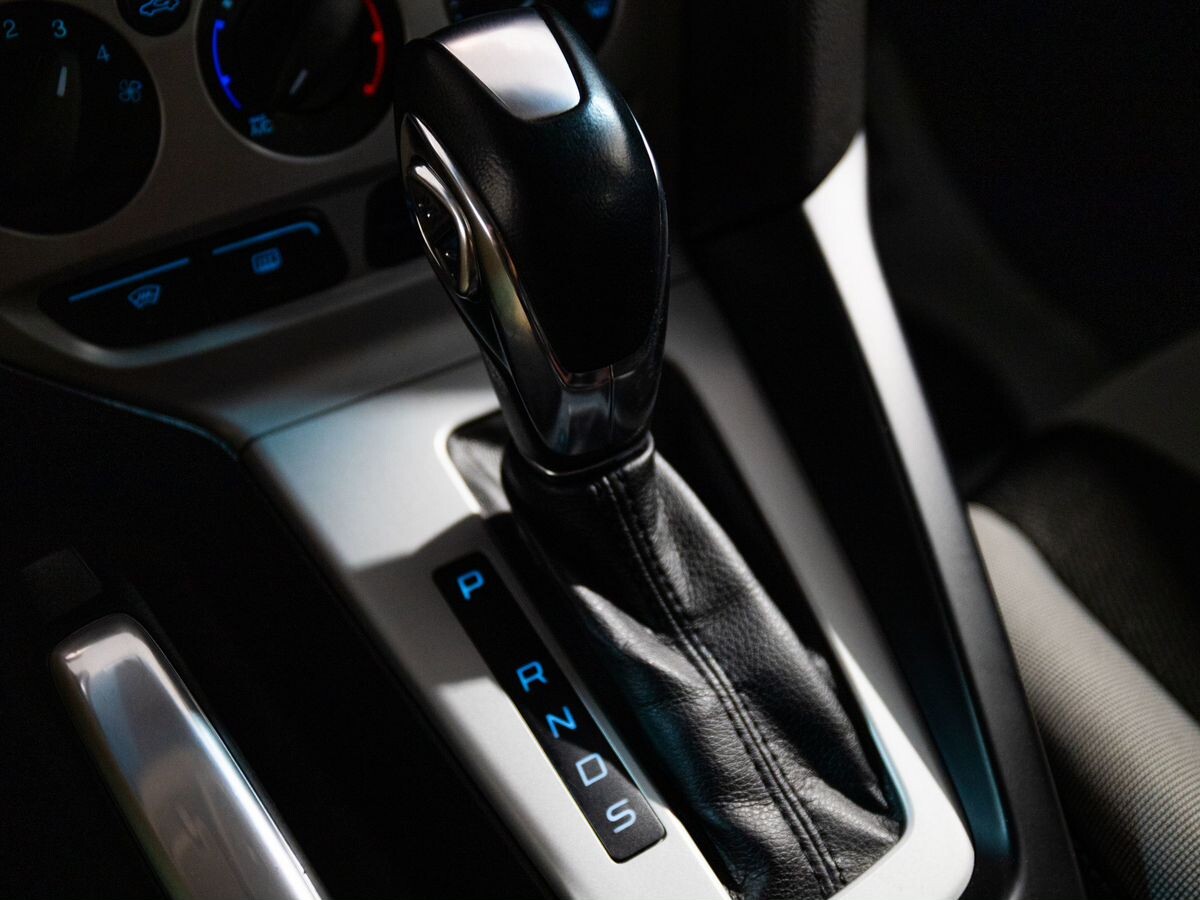 Ford Focus 2012 - фото автомобиля