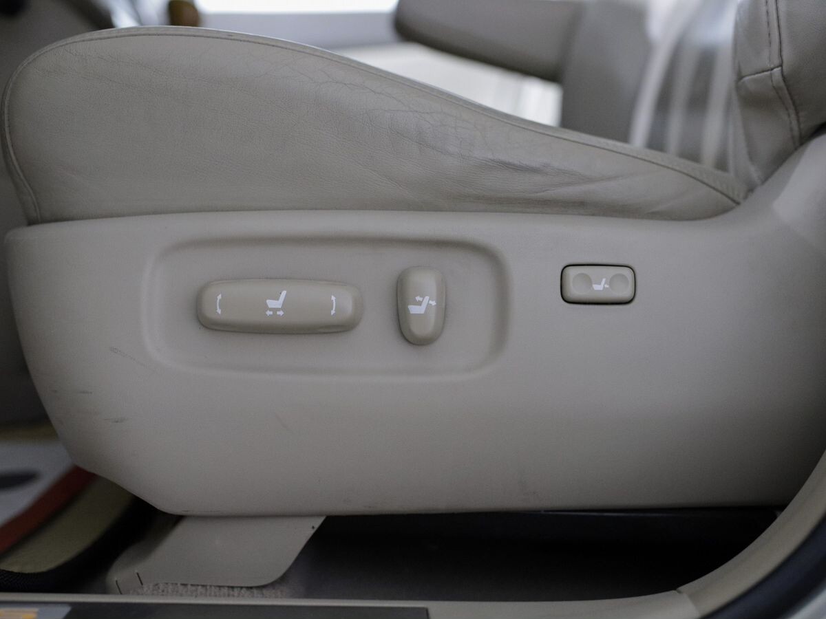 Lexus RX 2006 - фото автомобиля