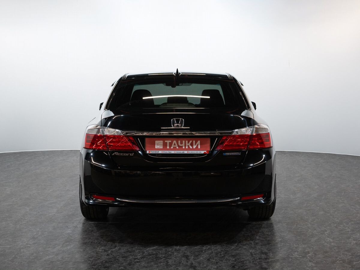 Honda Accord 2013 - фото автомобиля