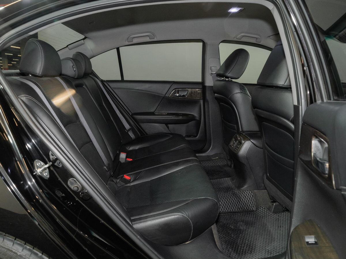 Honda Accord 2013 - фото автомобиля