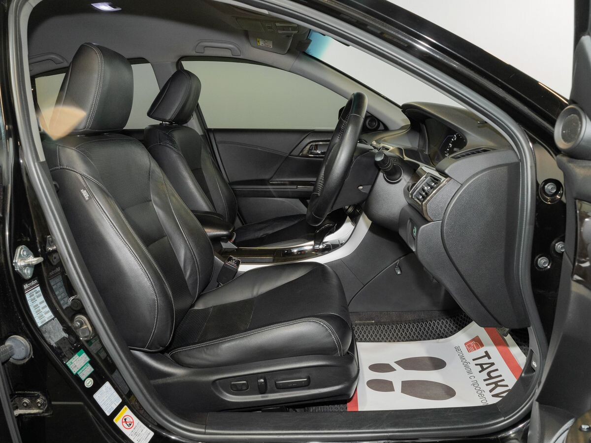 Honda Accord 2013 - фото автомобиля