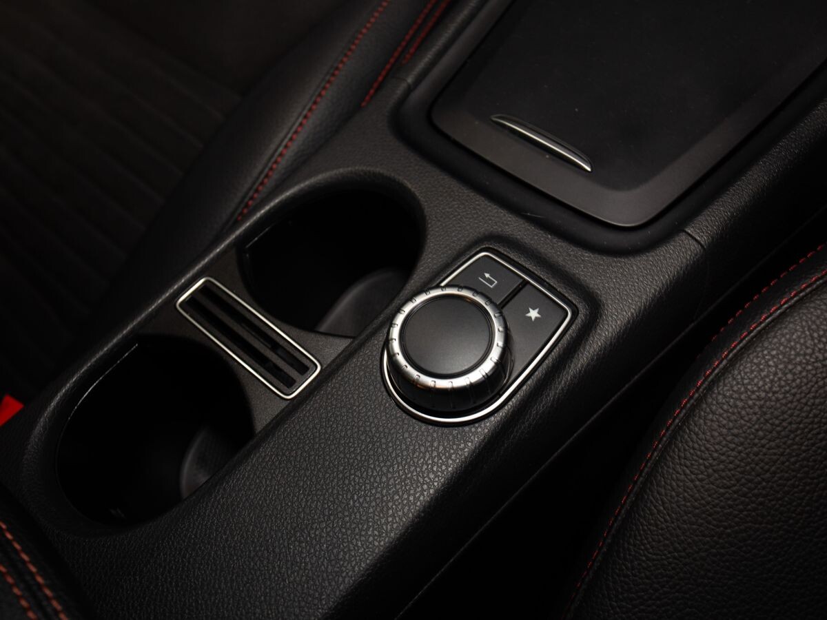 Mercedes-Benz CLA 2015 - фото автомобиля