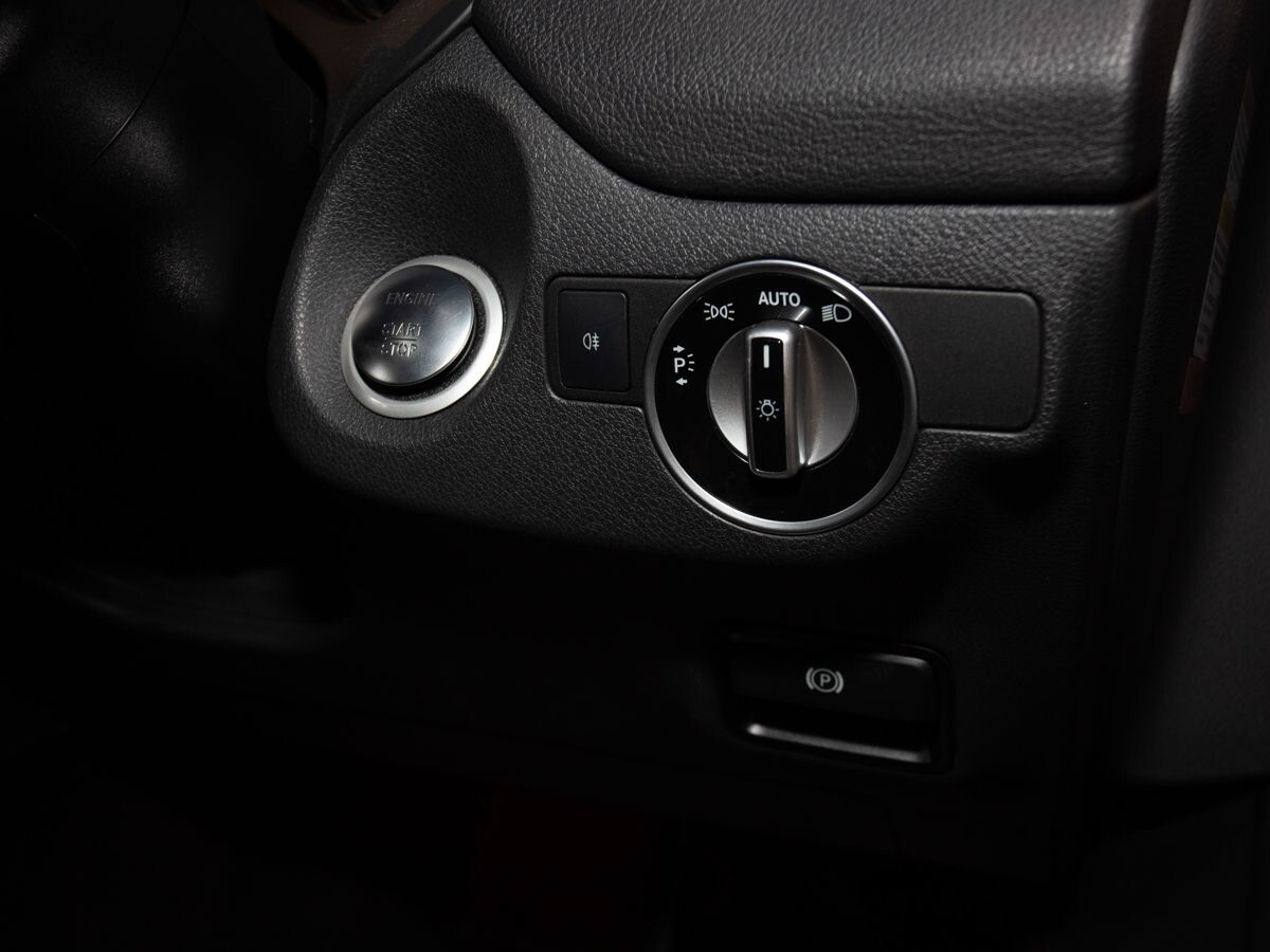 Mercedes-Benz CLA 2015 - фото автомобиля