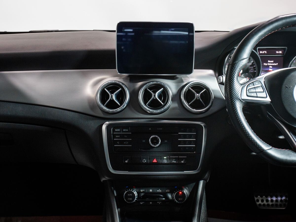 Mercedes-Benz CLA 2015 - фото автомобиля