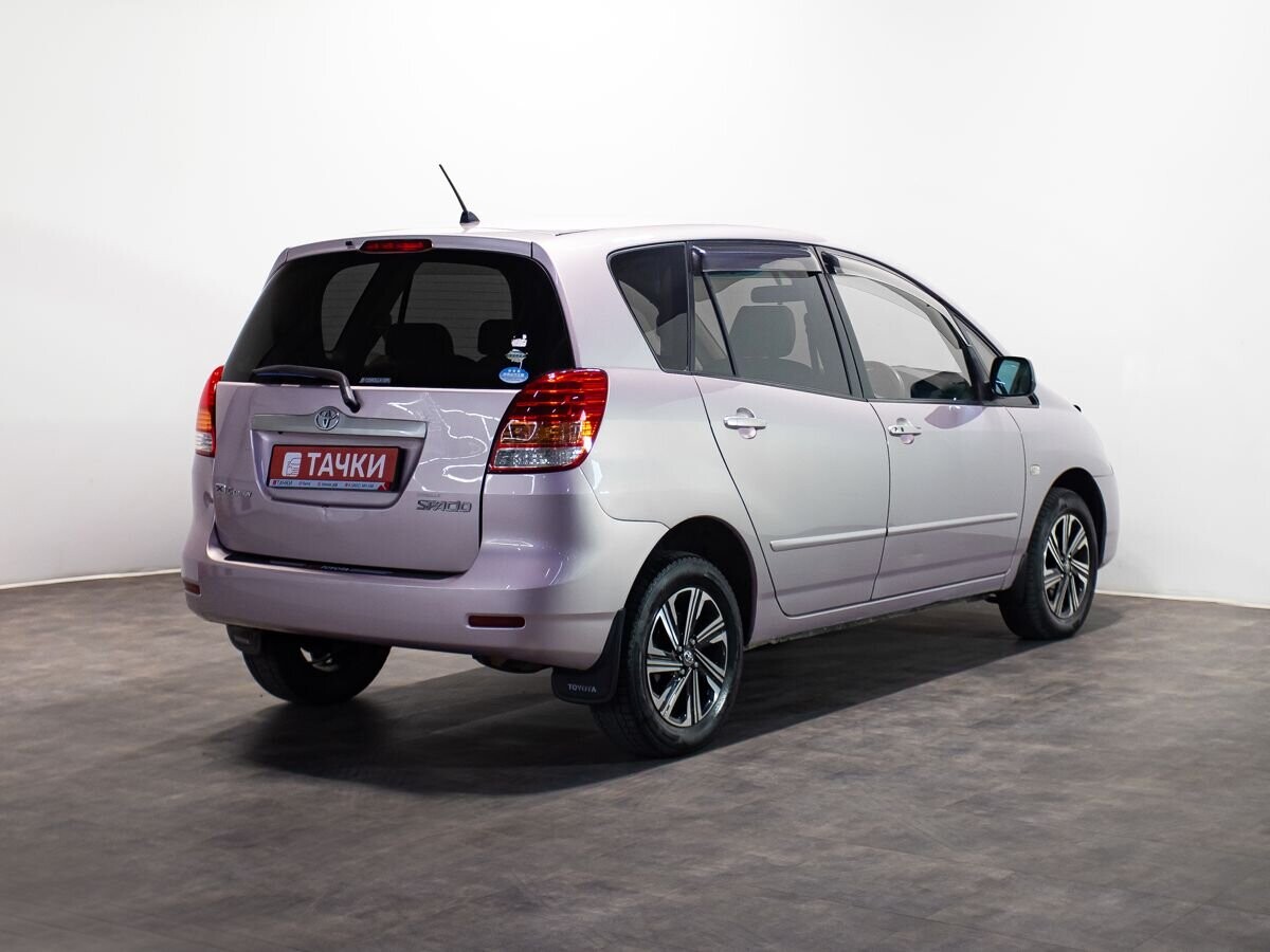 Toyota Corolla Spacio 2004 - фото автомобиля