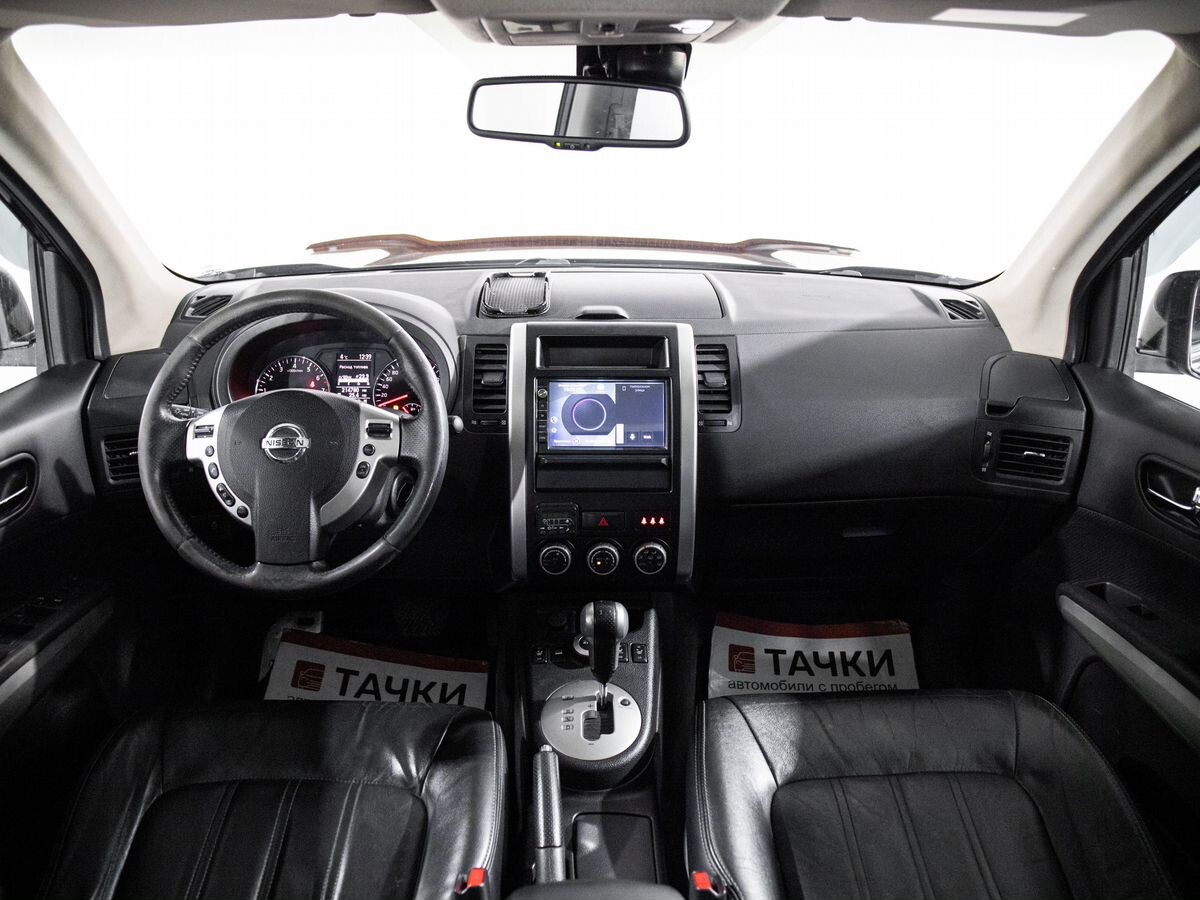 Nissan X-Trail 2011 - фото автомобиля