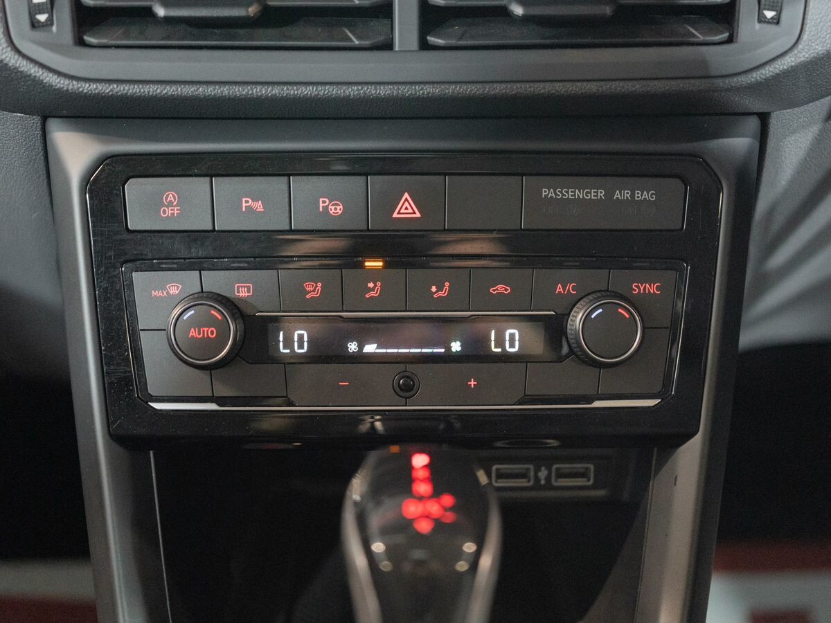 Volkswagen T-Cross 2019 - фото автомобиля