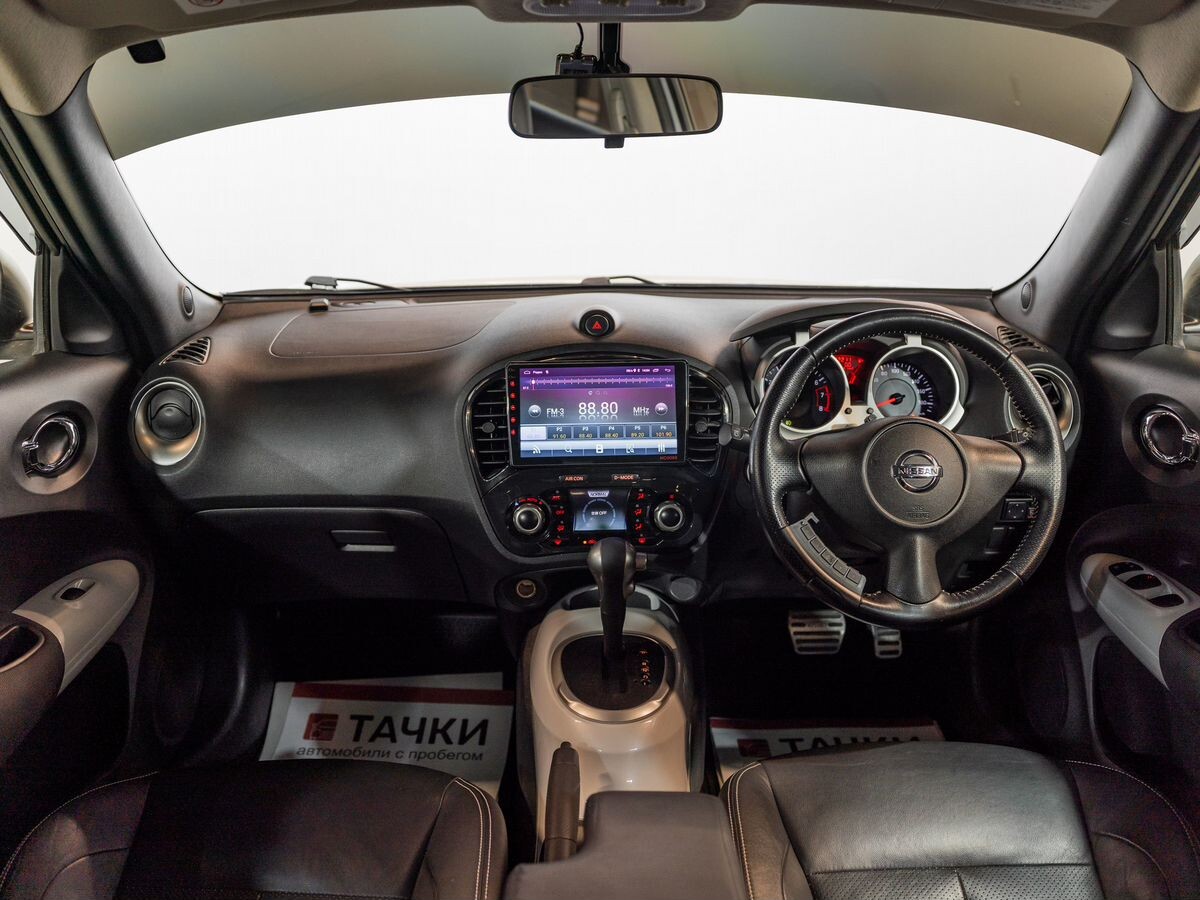 Nissan Juke 2012 - фото автомобиля