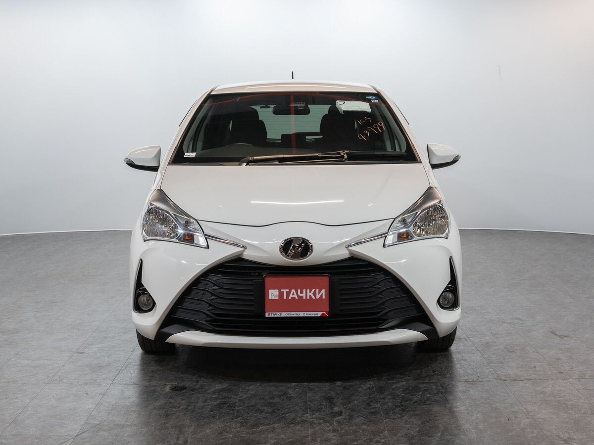 Toyota Vitz 2018 - фото автомобиля
