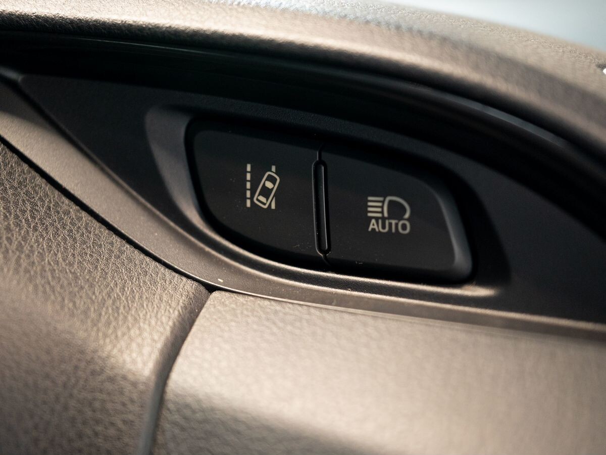 Toyota Vitz 2018 - фото автомобиля