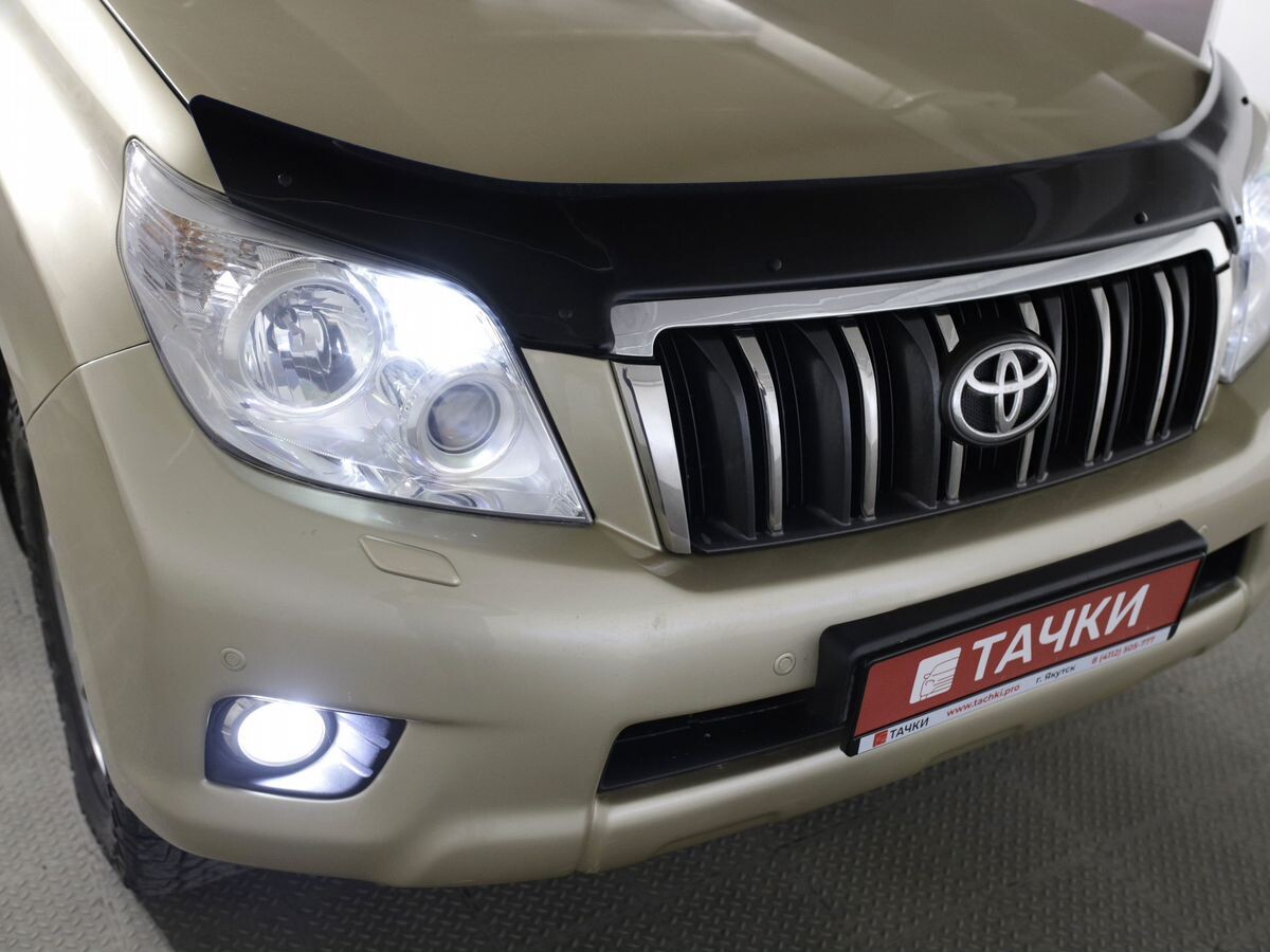 Toyota Land Cruiser Prado 2012 - фото автомобиля