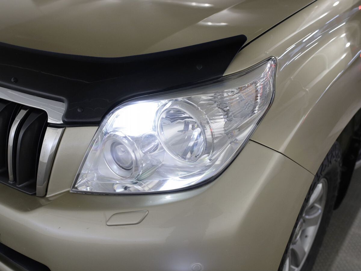 Toyota Land Cruiser Prado 2012 - фото автомобиля