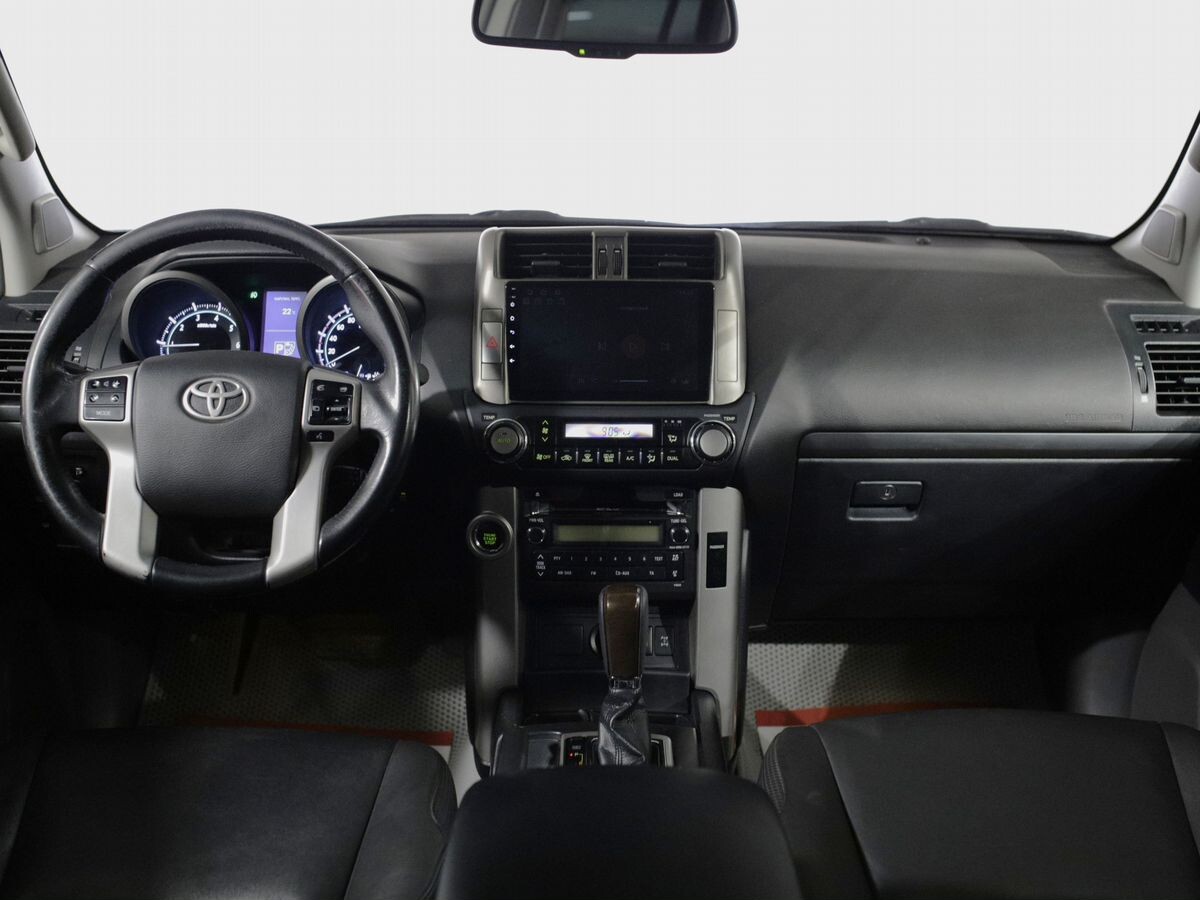 Toyota Land Cruiser Prado 2012 - фото автомобиля