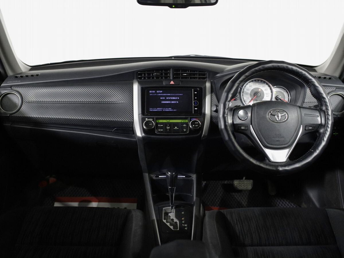 Toyota Corolla 2012 - фото автомобиля