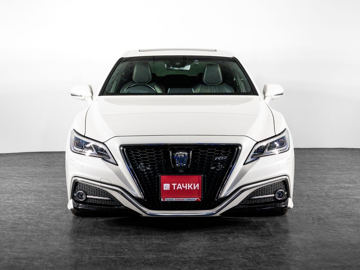 Toyota Crown 2019 - фото автомобиля