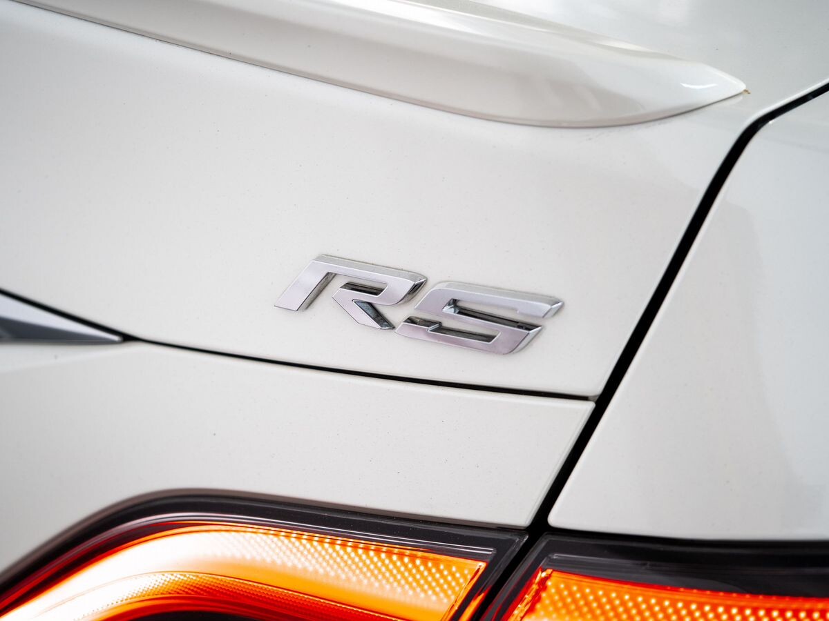 Toyota Crown 2019 - фото автомобиля