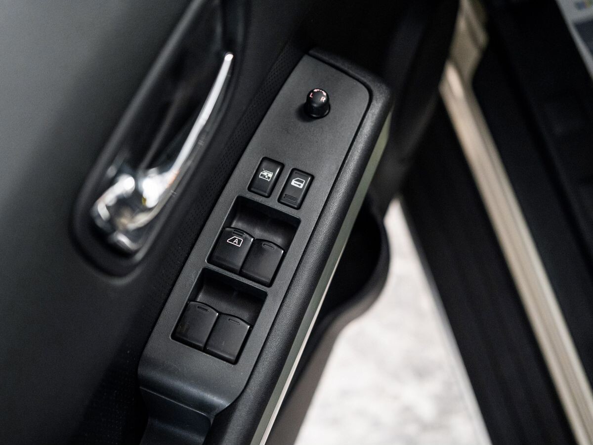 Nissan X-Trail 2011 - фото автомобиля