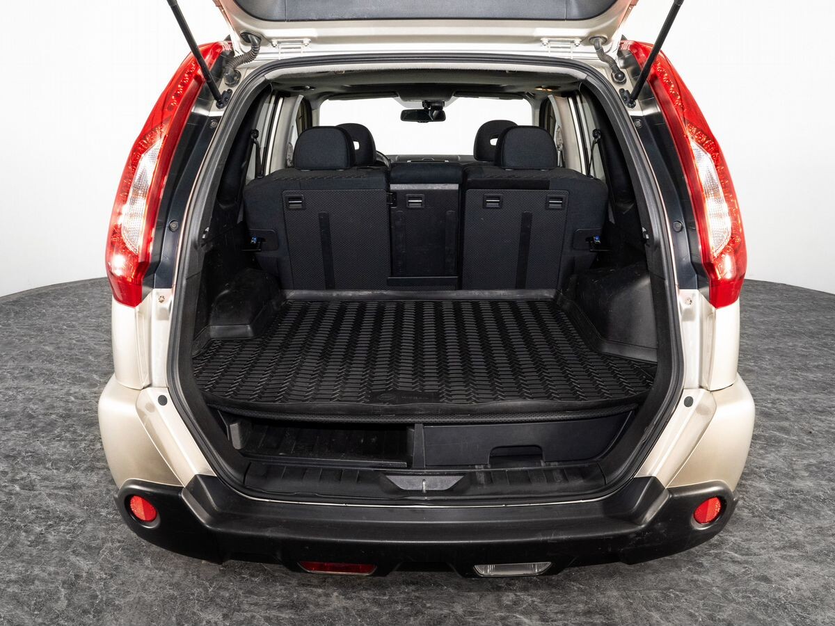 Nissan X-Trail 2011 - фото автомобиля