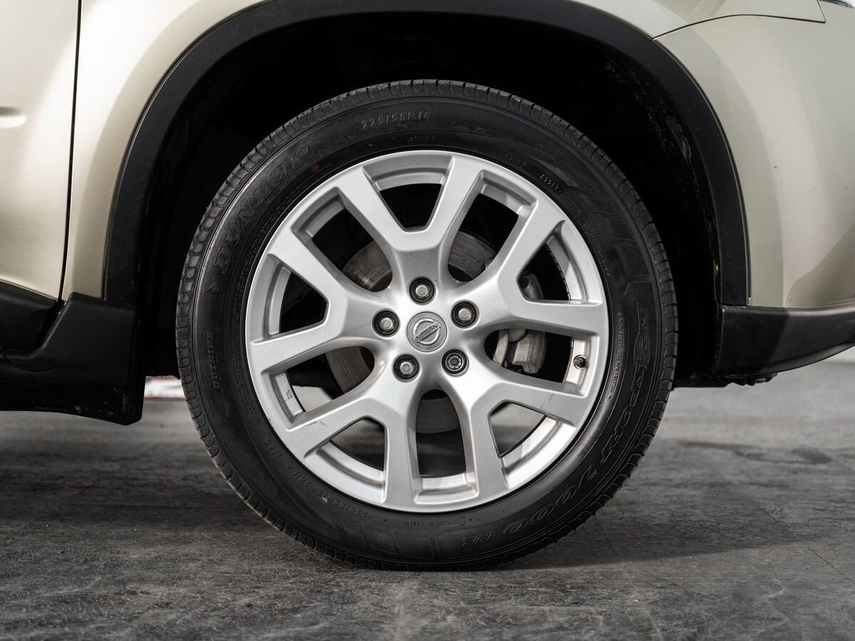 Nissan X-Trail 2011 - фото автомобиля