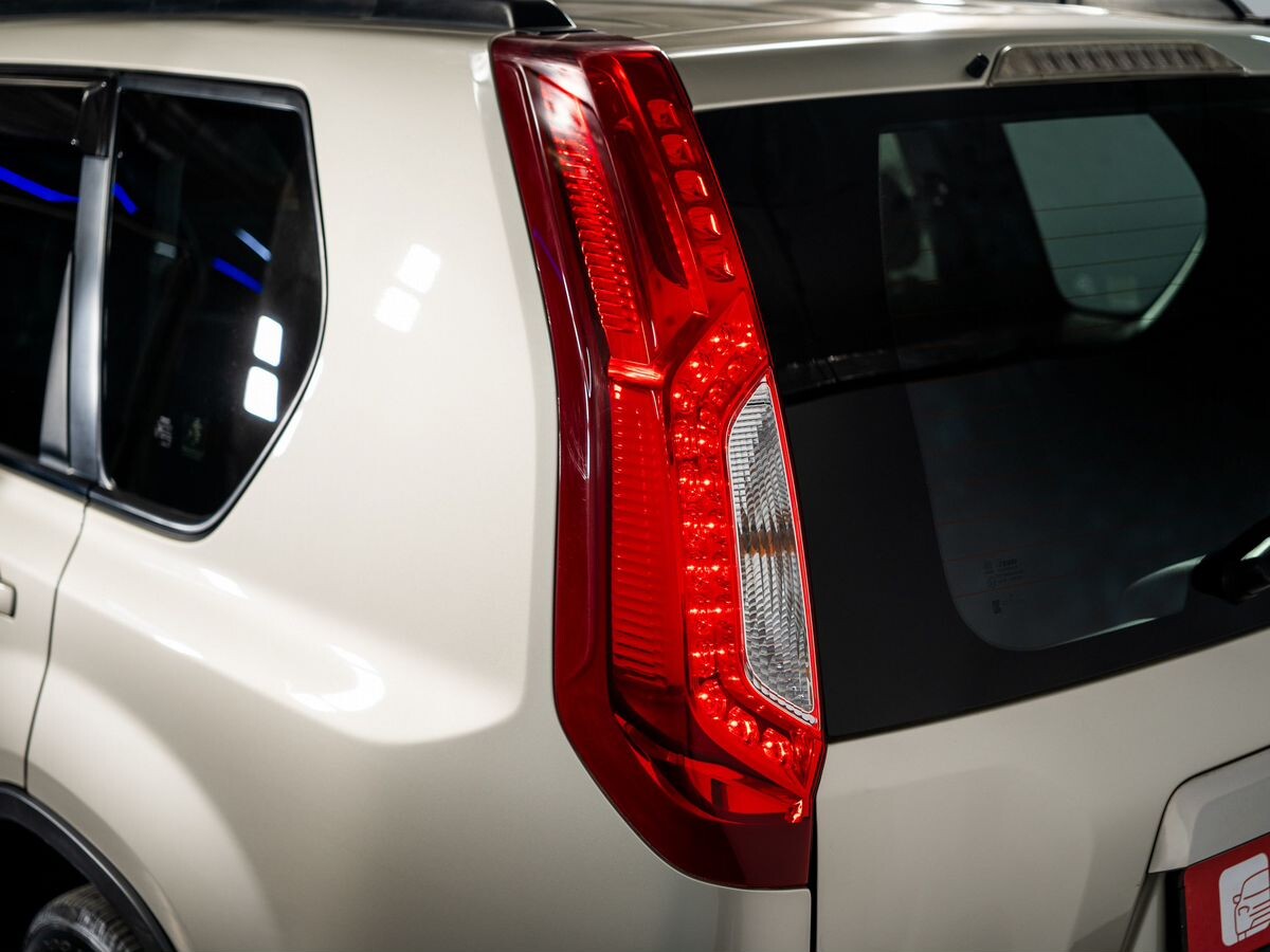 Nissan X-Trail 2011 - фото автомобиля