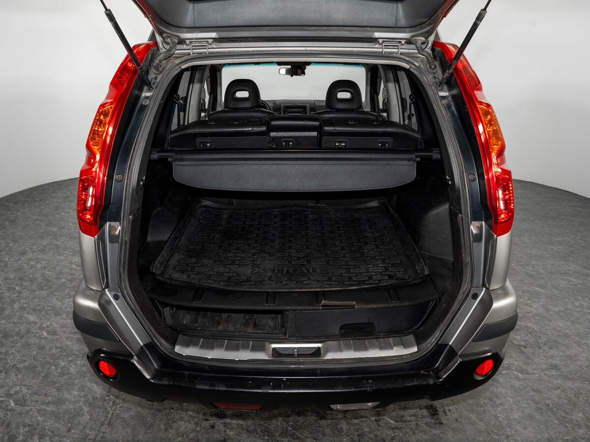 Nissan X-Trail 2010 - фото автомобиля