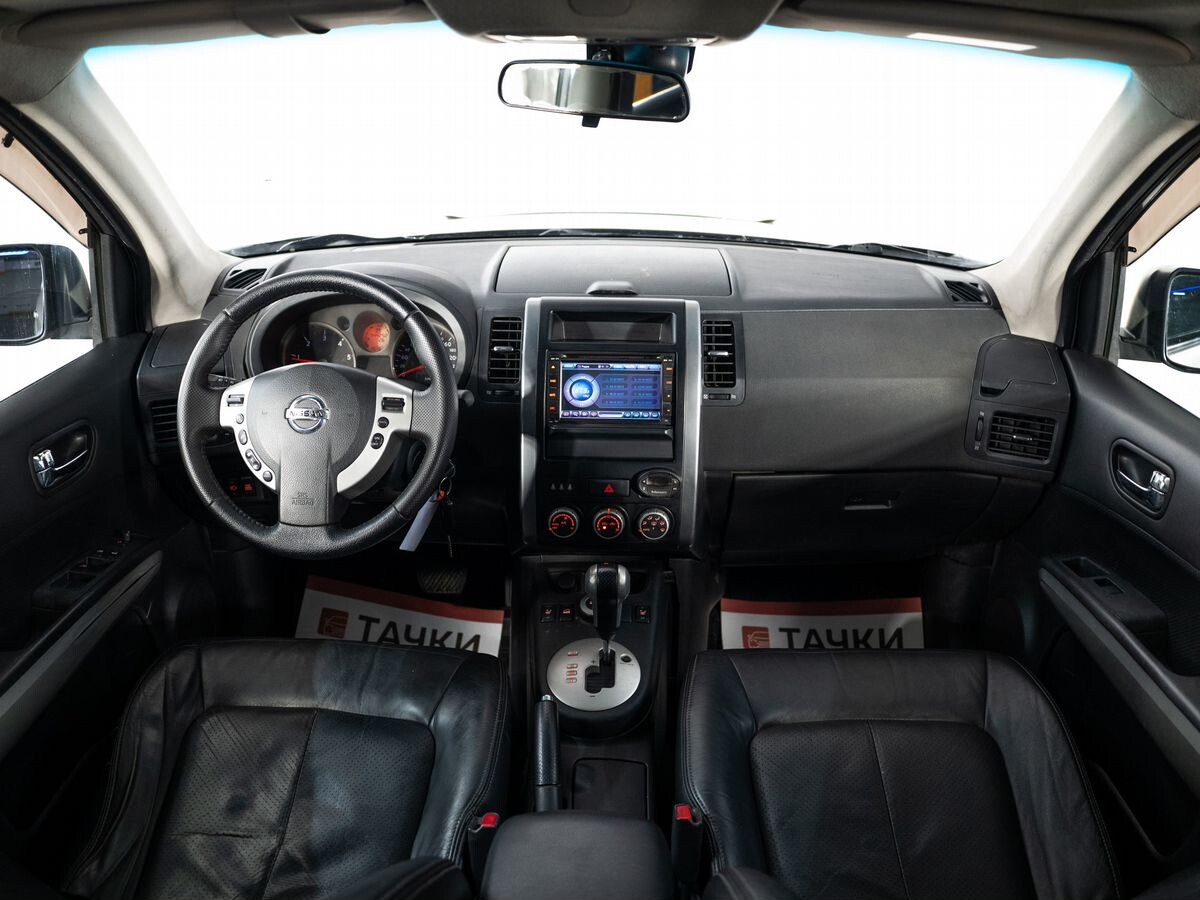 Nissan X-Trail 2010 - фото автомобиля
