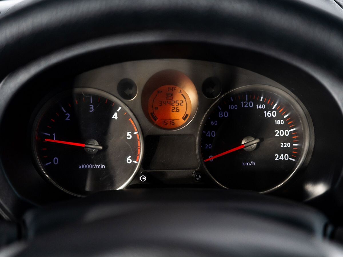 Nissan X-Trail 2010 - фото автомобиля