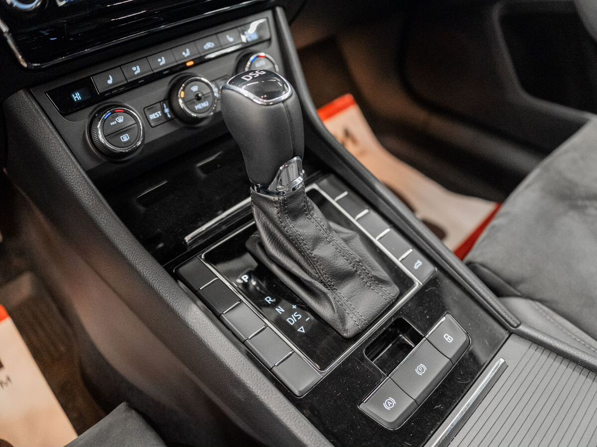 Skoda Superb 2016 - фото автомобиля