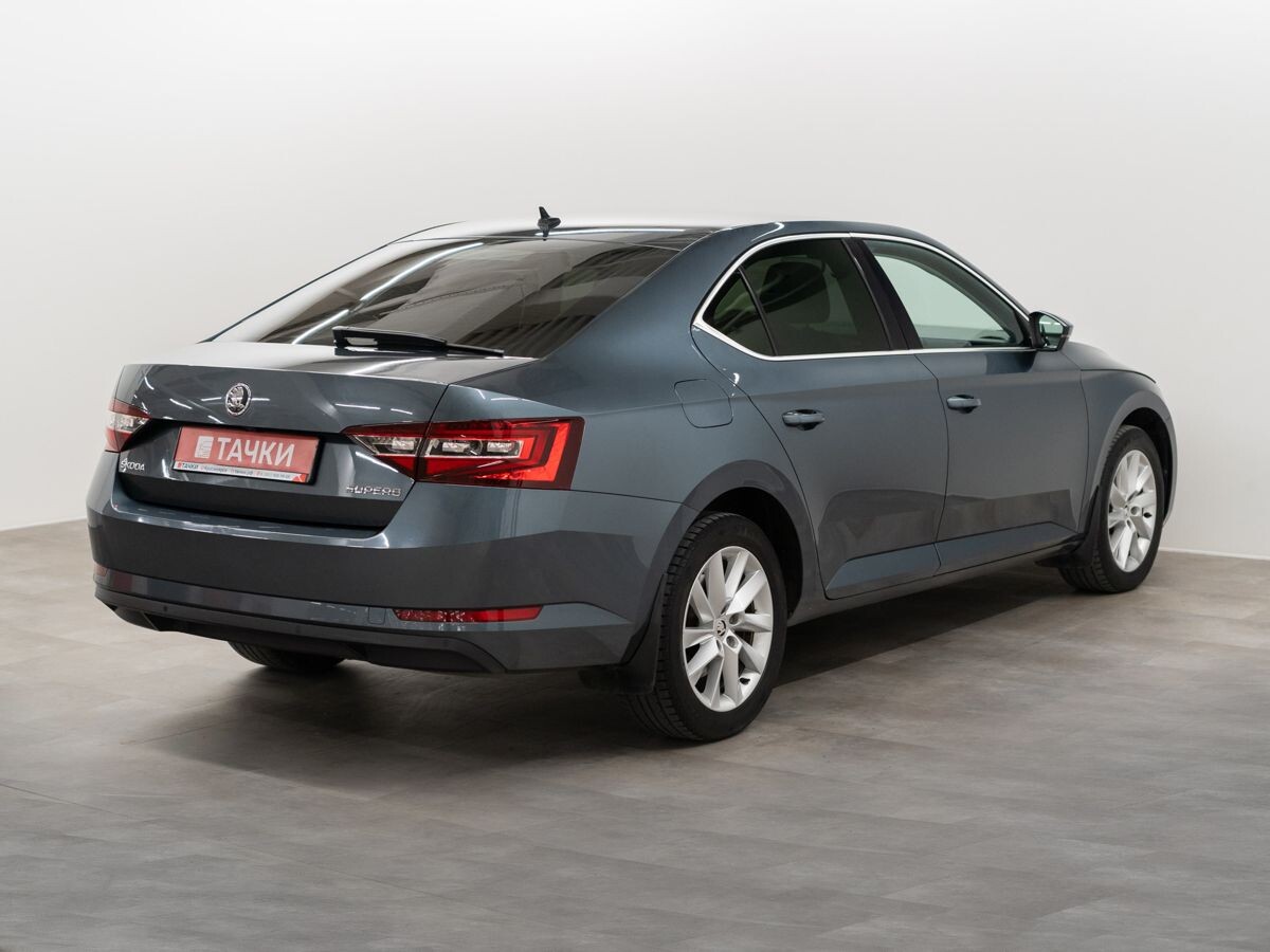 Skoda Superb 2016 - фото автомобиля