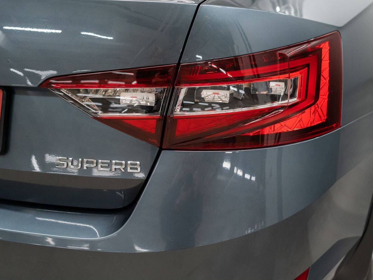 Skoda Superb 2016 - фото автомобиля